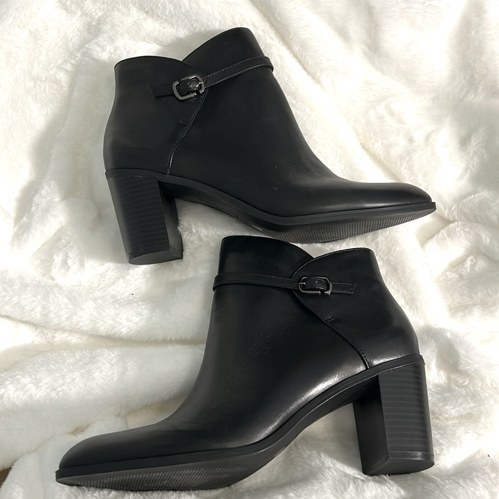 Alfani Black Leather Ankle Boots. US Size 9.5